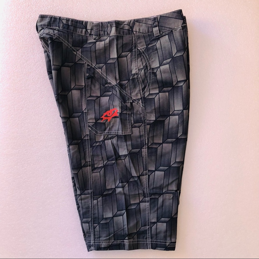Race Face Men’s Black Geometric Sports Shorts M/M